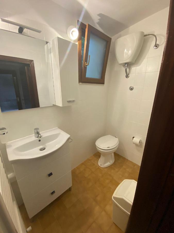 Robhouse Hotel ฟาบริอาโน ภายนอก รูปภาพ